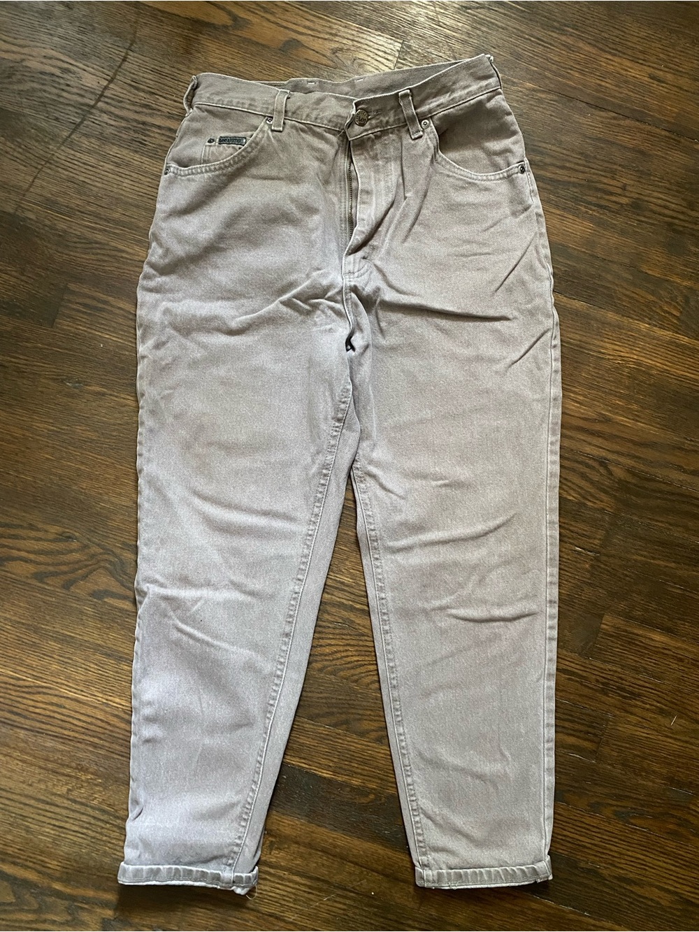 Lee’s Riveted Jeans in Light Gray/Beige